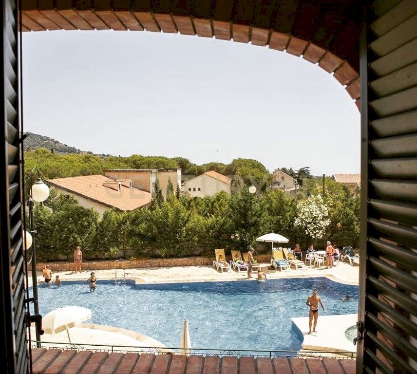 43914907_254668565394569_5894618652860661237_n_179 - Hotel - Accommodation facility Via Etnea 163, Nicolosi - photo 2