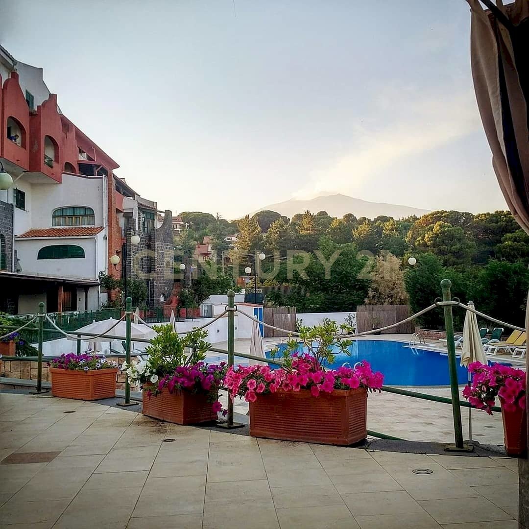 43915227_277167016262429_1526872874211727843_n_179 - Hotel - Accommodation facility Via Etnea 163, Nicolosi - photo 3