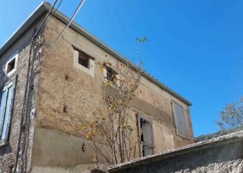 IMG-20250421-WA0006.jpg - Casa indipendente Via Giacomi, Giffoni Sei Casali - foto 21