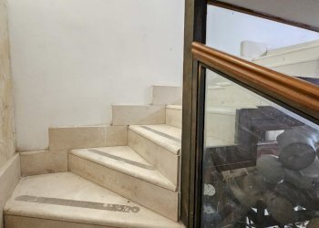 20250312_115628.jpg - Magazzino Via Francesco Manzo, Salerno - foto 9