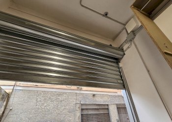 20250312_115339.jpg - Magazzino Via Francesco Manzo, Salerno - foto 11