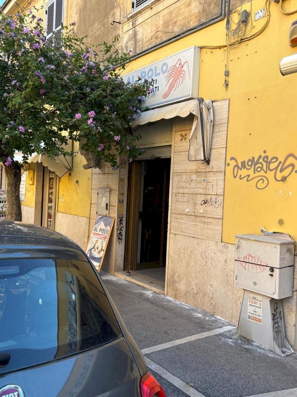 1ebae23d-9bc0-498b-b40c-653e3a7edd9d.jpg - Locale Commerciale Via Vittorio Veneto 43, Nettuno - foto 2