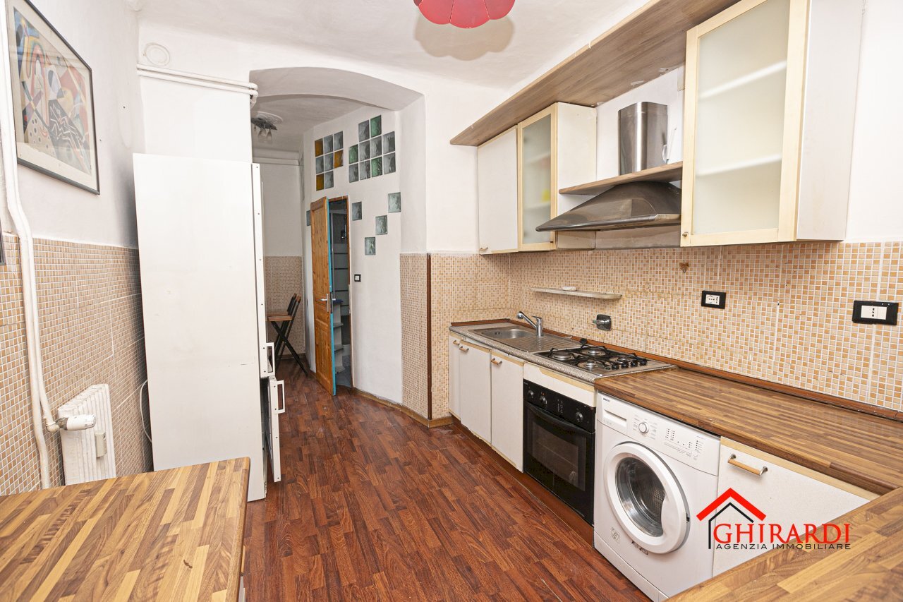 3.1 cucina.jpg - Appartamento Via Chiaravagna 5, Genova - foto 1