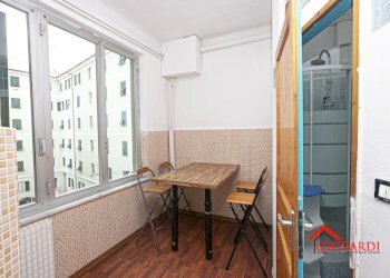 3.4 cucina.jpg - Appartamento Via Chiaravagna 5, Genova - foto 8