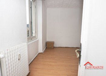 4.0 camera1.jpg - Appartamento Via Chiaravagna 5, Genova - foto 12