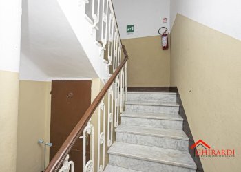 9.1 vano scala.jpg - Appartamento Via Chiaravagna 5, Genova - foto 29