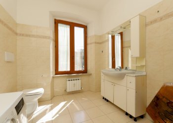 6.1 BAGNO.jpg - Appartamento VIA CHIARAVAGNA 5, Genova - foto 19