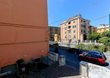 8.3 VISTA.jpg - Appartamento VIA CHIARAVAGNA 5, Genova - foto 27