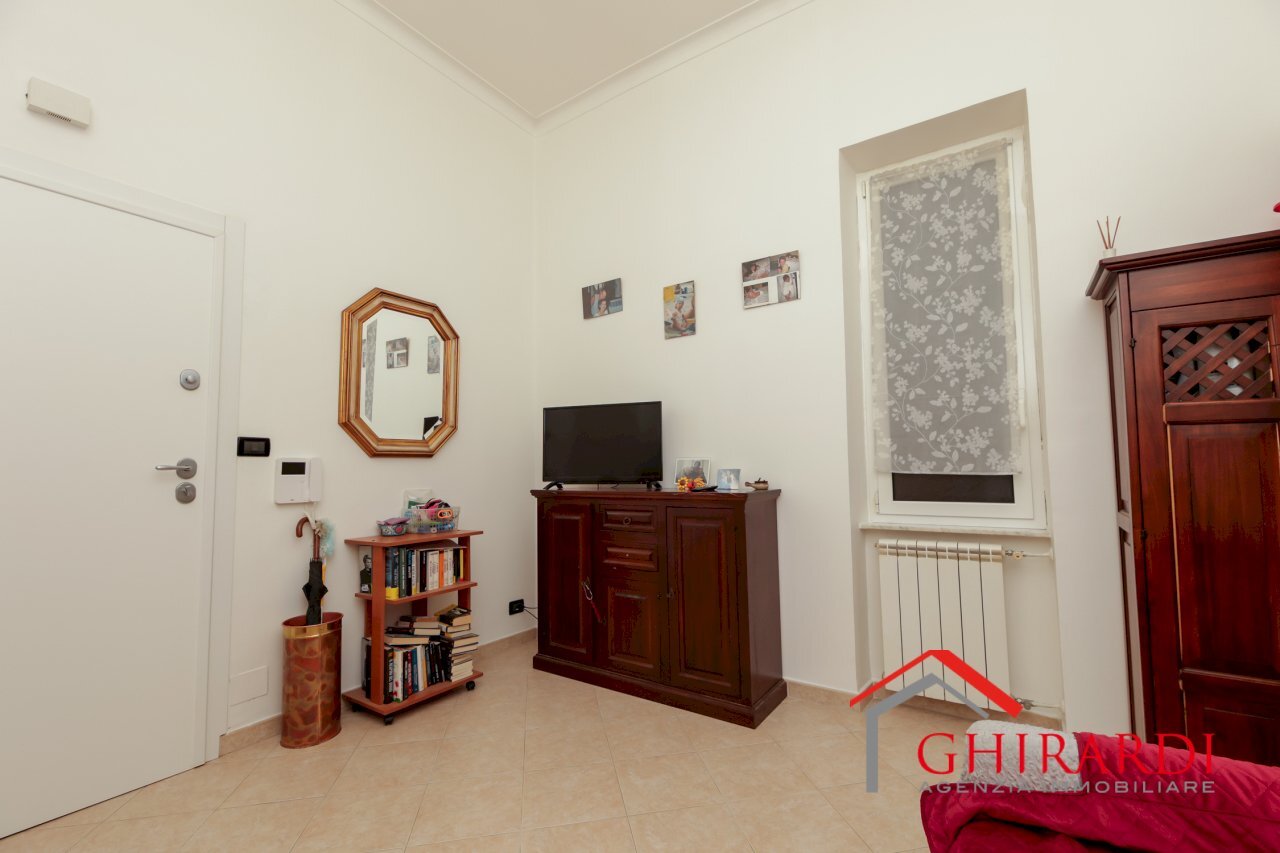 1.1 INGRESSO.jpg - Quadrilocale VIA MOLFINO  6, Genova - foto 3