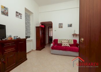 1.3 INGRESSO.jpg - Quadrilocale VIA MOLFINO  6, Genova - foto 4