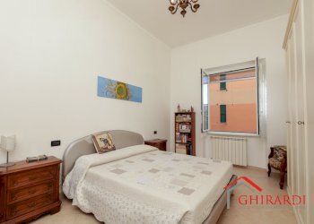 4.1 CAMERA.jpg - Quadrilocale VIA MOLFINO  6, Genova - foto 11