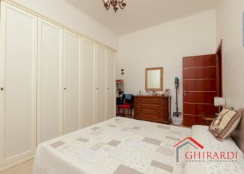 4.3 CAMERA.jpg - Quadrilocale VIA MOLFINO  6, Genova - foto 13