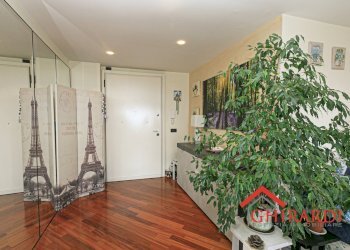 1.2 INGRESSO.jpg - Appartamento VIA DELL'INSURREZIONE 12A, Genova - foto 4