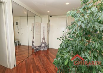 1.3 INGRESSO.jpg - Appartamento VIA DELL'INSURREZIONE 12A, Genova - foto 5