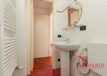 6.1 bagno 1.jpg - Appartamento VIA DELL'INSURREZIONE 12A, Genova - foto 23