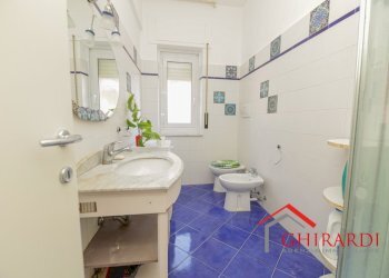 7.0 bagno 2.jpg - Appartamento VIA DELL'INSURREZIONE 12A, Genova - foto 24