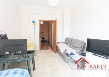 4.3 camera1.jpg - Appartamento VIA DELL'ALLORO  7, Genova - foto 13