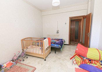 5.1 camera2.jpg - Appartamento VIA DELL'ALLORO  7, Genova - foto 15