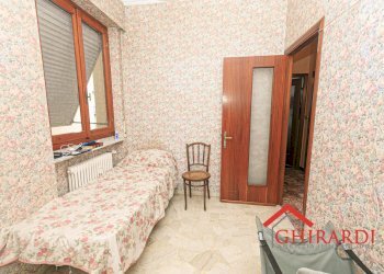 6.2 camera3.jpg - Appartamento VIA DELL'ALLORO  7, Genova - foto 19