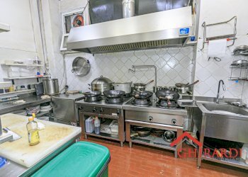 4.0 CUCINA.jpg - Locale Commerciale VIA SALUCCI 13-15R, Genova - foto 17