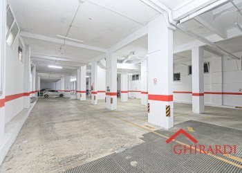 3.9 POSTEGGI.jpg - Box VIA CHIARAVAGNA, Genova - foto 19