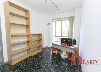 3.1 UFFICIO 2.jpg - Ufficio VIA ERIDANIA 8, Genova - foto 11