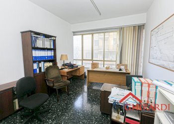 4.2 UFFICIO 3.jpg - Ufficio VIA ERIDANIA 8, Genova - foto 16