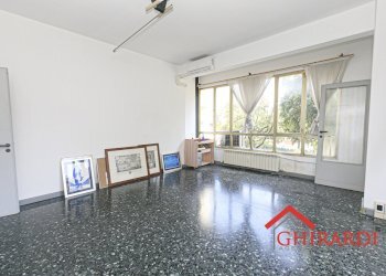 5.1 UFFICIO 4.jpg - Ufficio VIA ERIDANIA 8, Genova - foto 20