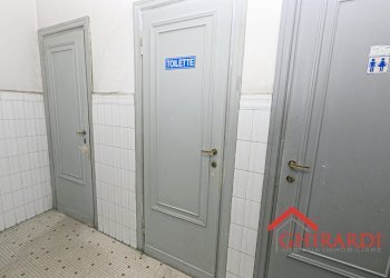 6.0 BAGNI.jpg - Ufficio VIA ERIDANIA 8, Genova - foto 23
