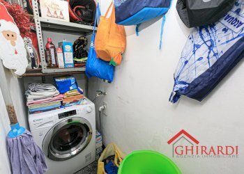 7.0 RIPOSTIGLIO.jpg - Appartamento VIA DONAVER 23, Genova - foto 25