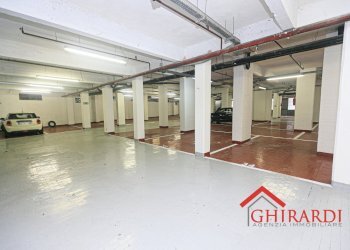 1.37 POSTO AUTO.jpg - Box Via Ruggero Leoncavallo 18R, Genova - foto 7