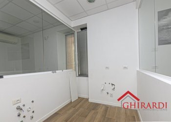 6.0 UFFICIO 5.jpg - Ufficio Via Ciro Menotti 51, Genova - foto 18