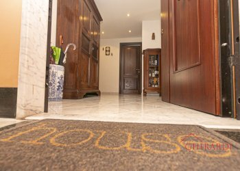 1.0 ingresso.jpg - Appartamento Via Gian Pietro Sery 7, Genova - foto 3