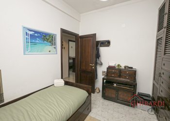 5.2 camera 2.jpg - Appartamento Via Gian Pietro Sery 7, Genova - foto 25