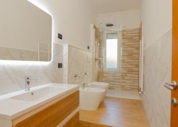 4.2 BAGNO.jpg - Appartamento VIA MURTOLA 62, Genova - foto 16