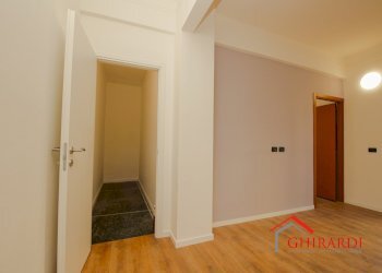 6.0 RIPOSTIGLIO.jpg - Appartamento VIA MURTOLA 62, Genova - foto 21