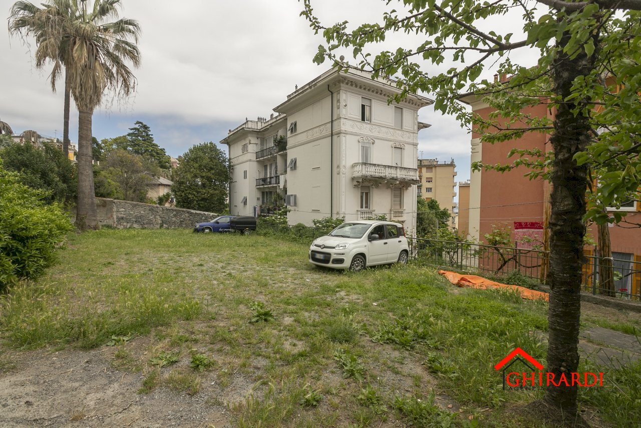 1.1 posteggio.jpg - Box Viale Villa Chiesa, Genova - foto 3