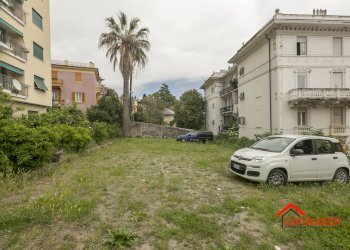 1.2 posteggio.jpg - Box Viale Villa Chiesa, Genova - foto 1