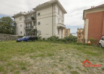 1.3 posteggio.jpg - Box Viale Villa Chiesa, Genova - foto 4