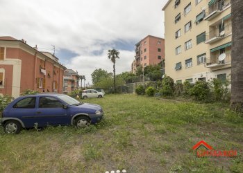 1.8 posteggio.jpg - Box Viale Villa Chiesa, Genova - foto 9