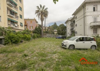 1.11 posteggio.jpg - Box Viale Villa Chiesa, Genova - foto 12