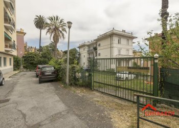 3.2 accesso.jpg - Box Viale Villa Chiesa, Genova - foto 25
