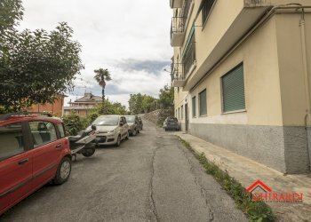 3.6 accesso.jpg - Box Viale Villa Chiesa, Genova - foto 29
