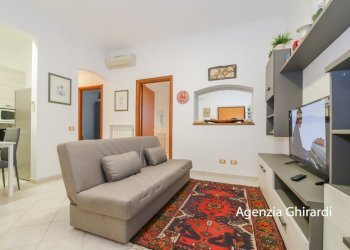 1.1 soggiorno.jpg - Appartamento Via Gino Capponi 8, Genova - foto 9