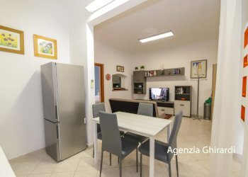 2.0 cucina.jpg - Appartamento Via Gino Capponi 8, Genova - foto 6