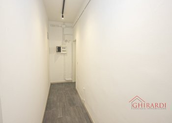5.0 corridoio.jpg - Locale Commerciale VIA ALFREDO D'ANDRADE 76R, Genova - foto 22