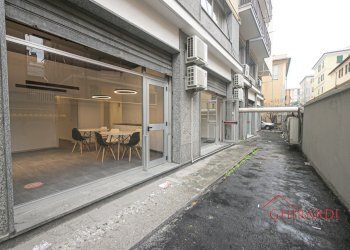 7.2 esterno.jpg - Locale Commerciale VIA ALFREDO D'ANDRADE 76R, Genova - foto 29