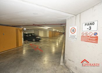 1.8 posto auto.jpg - Box Genova - foto 10