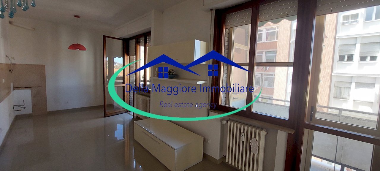 20250331_120952.jpg - Apartment via Goito, Livorno - photo 2