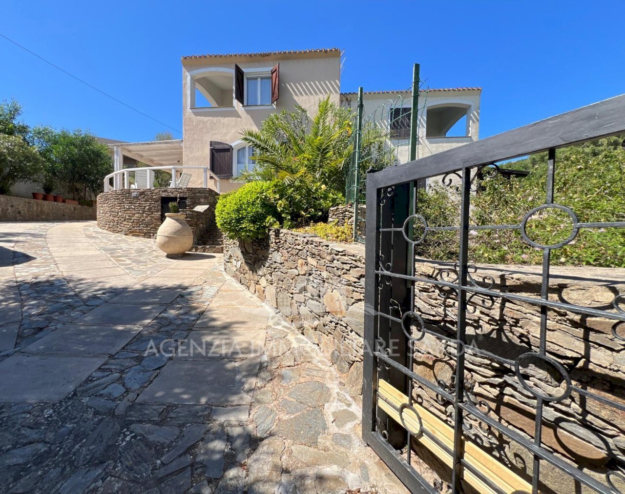 Immagine WhatsApp 2025-05-10 ore 09.45.38_8d2cf69b - Casa indipendente Stintino - foto 2